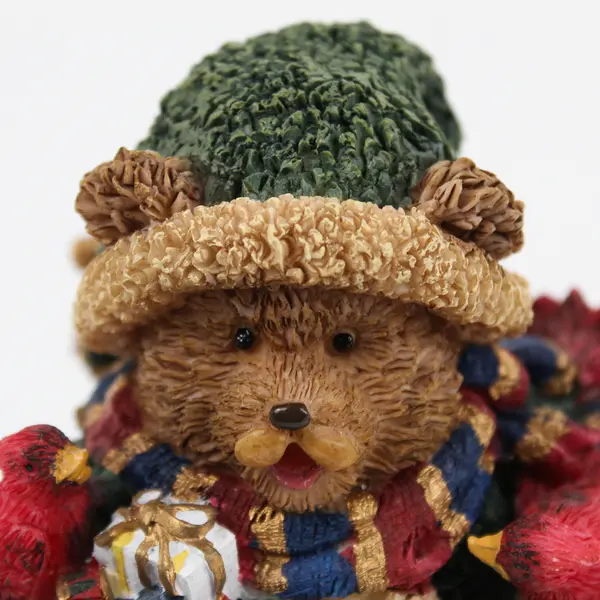 Young's Inc. Holiday Gifts Christmas Bears Teddy with Cardinals Resin Figurine
