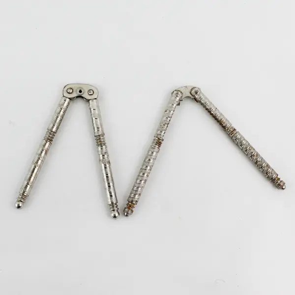 2 Metal Nutcrackers With 3 Picks