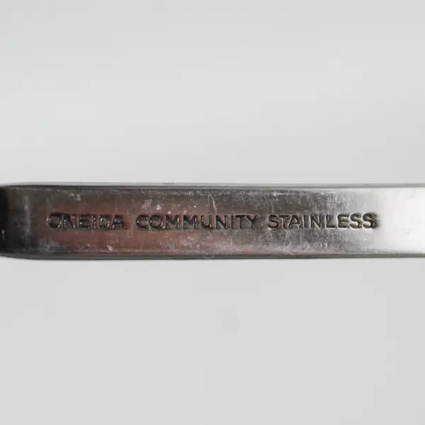 Set of 4 Oneida Community CAPRI Stainless 6" Cocktail Forks