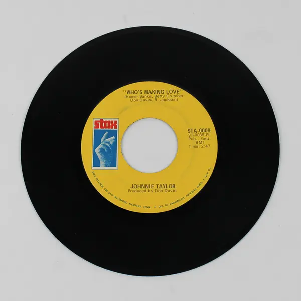 Johnnie Taylor Who's Making Love / I'm Trying 45 RPM 7" Vinyl 1968