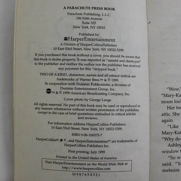 To Snoop or Not to Snoop? Mary-Kate & Ashley Two of a Kind Series No 5 1999 PB