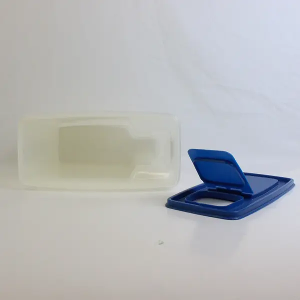 Quaker Oats Logo Rubbermaid Servin' Saver 1.3 Gal Plastic Container