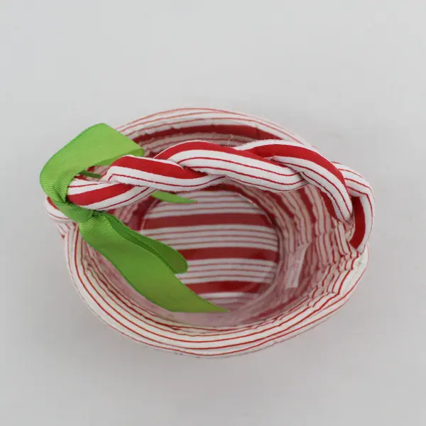 Avon Edible Expressions Peppermint Twist Cloth Basket And Liner