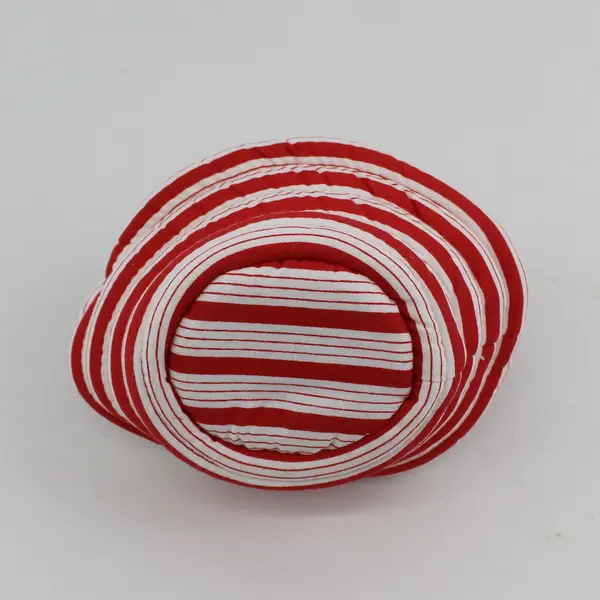 Avon Edible Expressions Peppermint Twist Cloth Basket And Liner