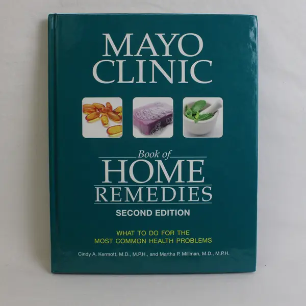 Mayo Clinic Book of Home Remedies 2017 2nd Edition Hardcover Illustrated Good