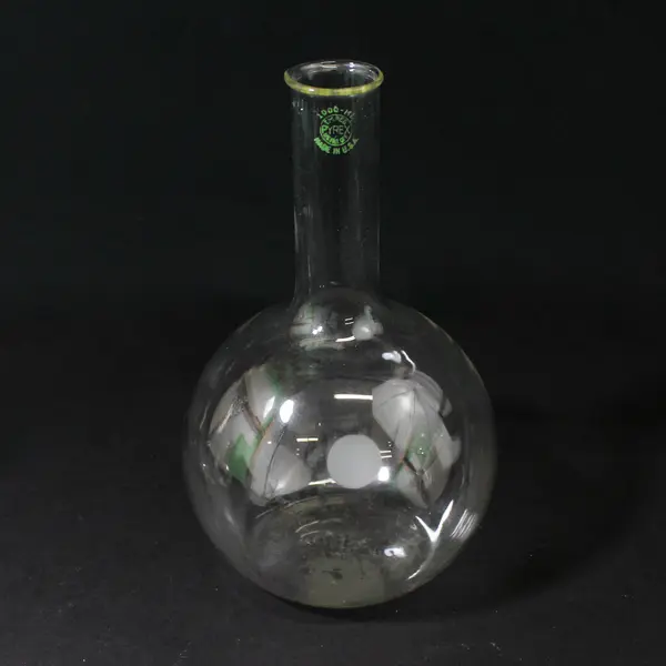 3 Glass Beakers Pyrex and Unbranded 250Ml and 125 Ml