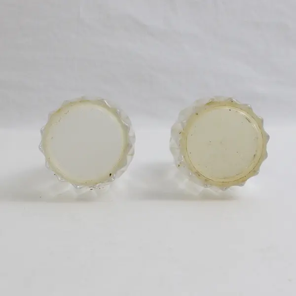 Lot Of 2 Unbranded Clear Glass Salt And Pepper Shakers 3.75" Tall