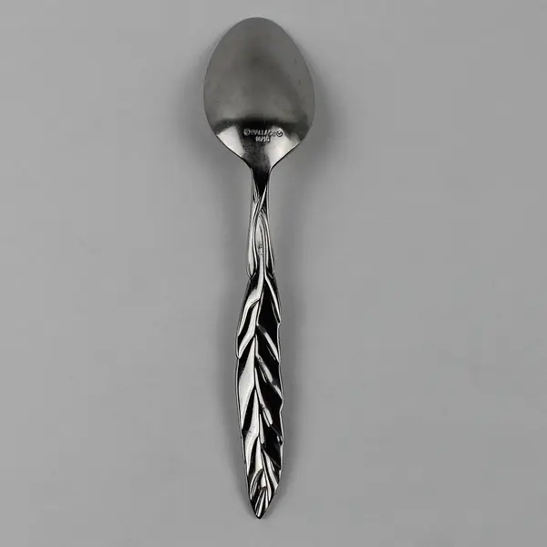 Wallace Silver WAS169 Pattern 18/10 Stainless Oval-Shaped Soup Spoon 7.75"