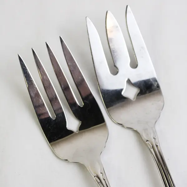 Lot of 2 Oneida Arbor Rose-True Rose Meat Fork Stainless Flatware