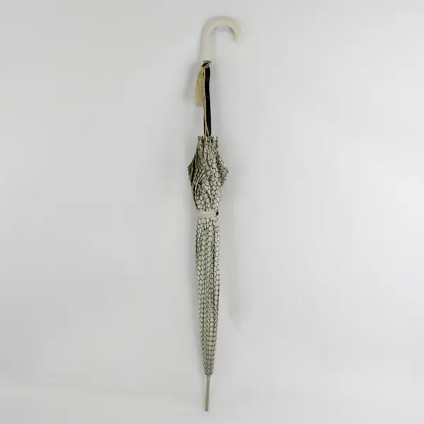 MCM PK Polan Katz Umbrella W/ Carved Vine Pattern Handle Beige dots On Gray