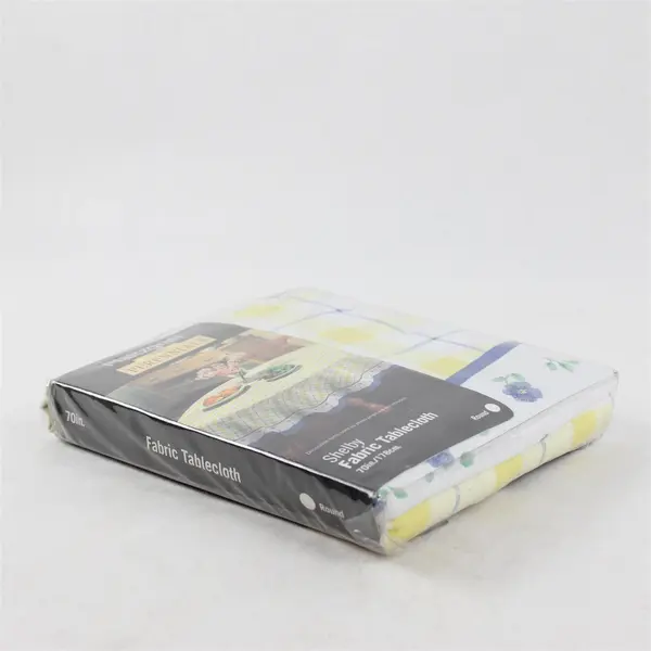 Pfaltzgraff Shelby Perennials Fabric Round Tablecloth 100% Cotton 70" Diameter