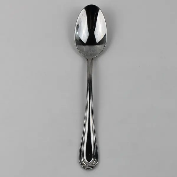 Oneida Silver Ottawa Pattern 18/10 Stainless Oval Shaped Soup Spoon 7.75" Good