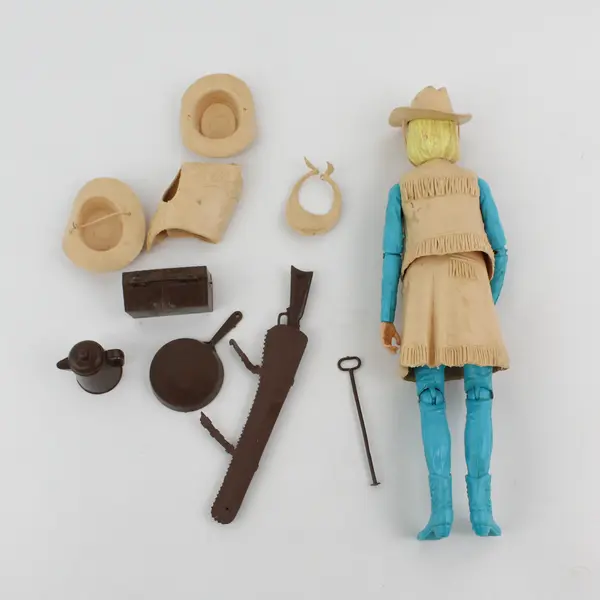 Vintage 1965 Marx Jane West Bendable Limb Cowgirl Marx Doll w/ Accessories 