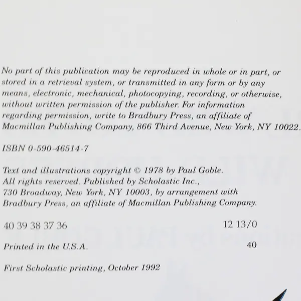 The Girl Who Loved Wild Horses SC Book, Paul Goble # RL2 004-008  1992