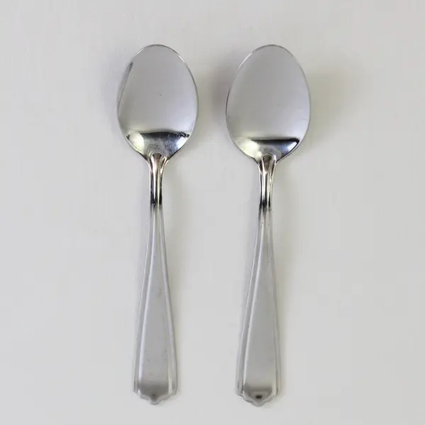 Lot of 2 Oneida Silver Greystoke Pattern Stainless 13% Chrome Teaspoons 6" Good