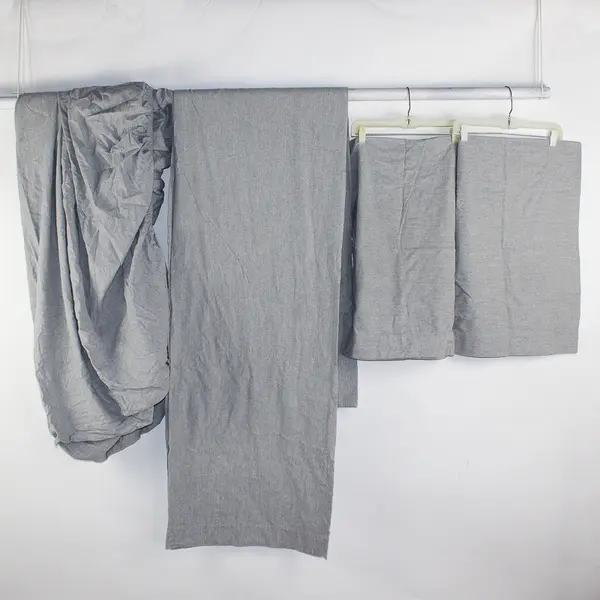 Lot Of 4 Threshold Gray Bed Set (2 Pillowcases, 1 Flat, 1 Fitted Sheet) Queen