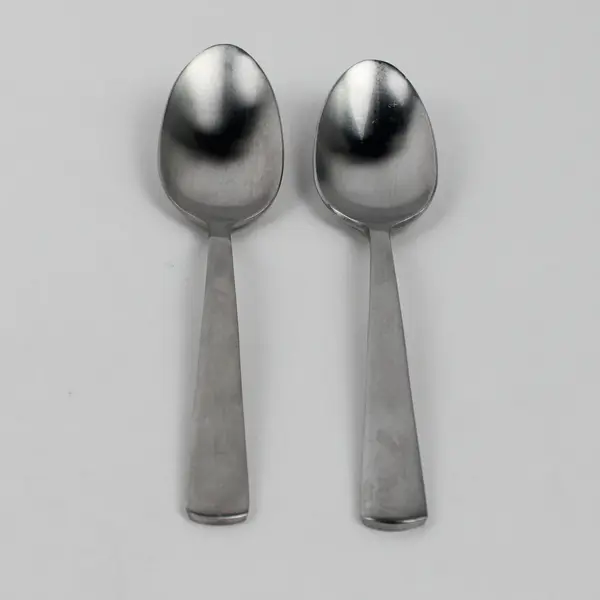 Lot of 2 Oneida Silver Aptitude Pattern 18/0 Stainless Soup Spoons 7" Good
