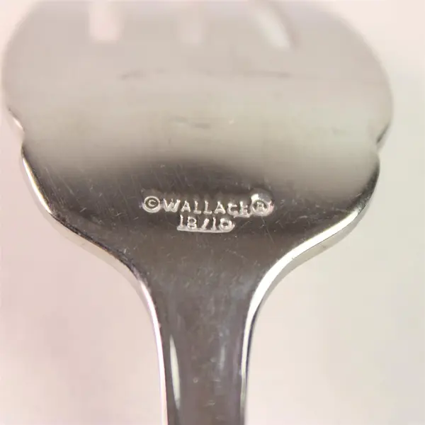 4 Wallace Silver Continental Bead Pattern 18/10 SS Serving Forks 8.75" Rare