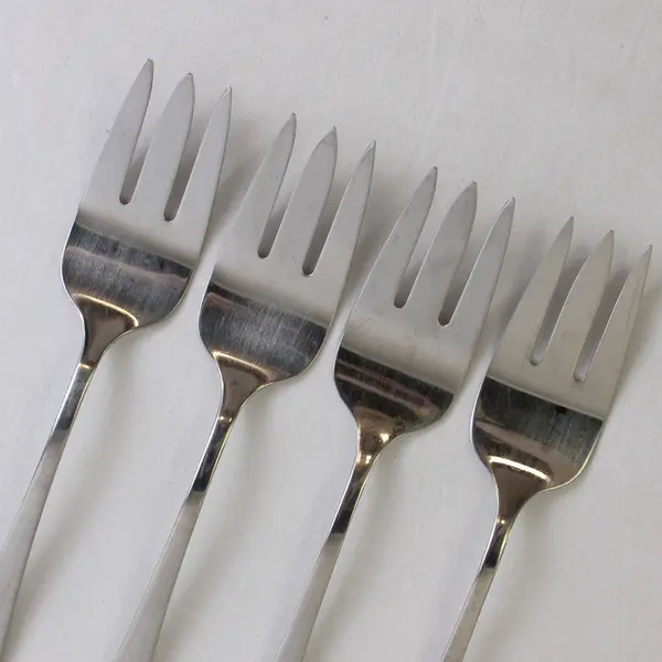 Lot of 4 Oneida Silver Wyndham Pat Stainless Serving Forks 8.5" Rare