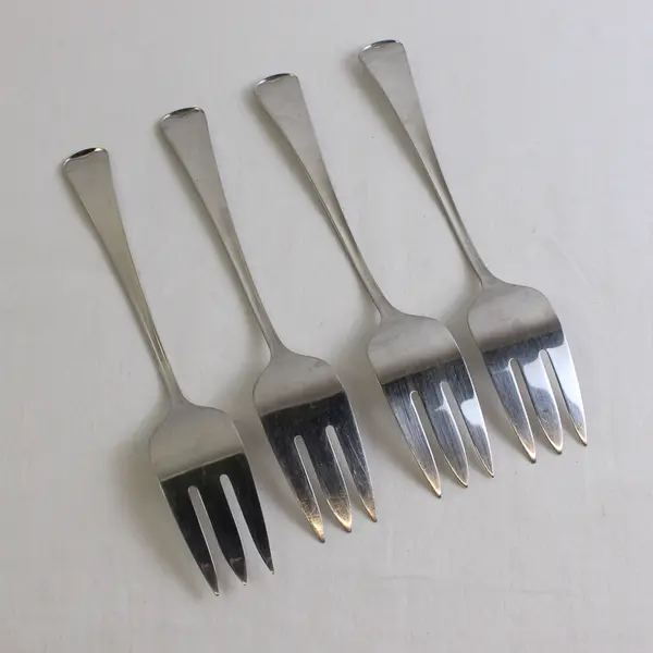 Lot of 4 Oneida Silver Wyndham Pat Stainless Serving Forks 8.5" Rare