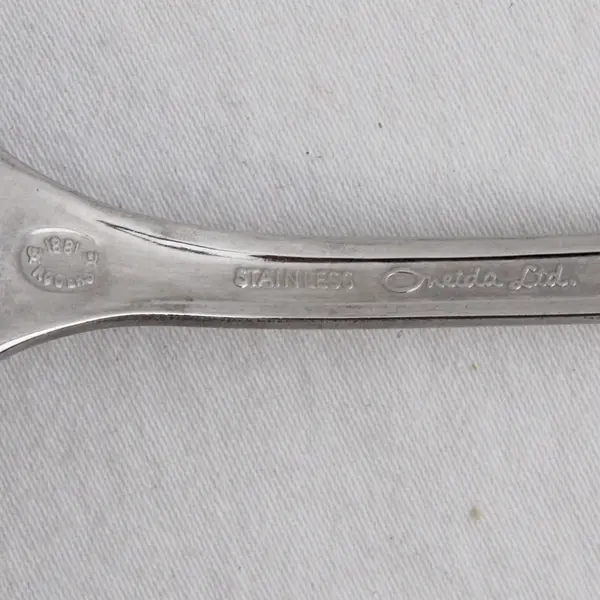 Lot of 3 Oneida Silver Wyndham Pat Stainless 1881 Rogers Serving Forks 8.5" Rare