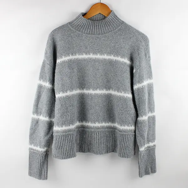 Nine West Gray and White Long-Sleeved Knit Sweater Women's Small