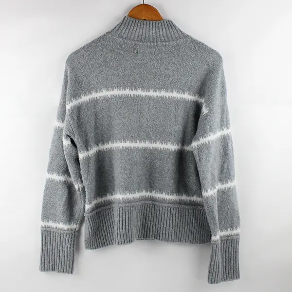 Nine West Gray and White Long-Sleeved Knit Sweater Women's Small