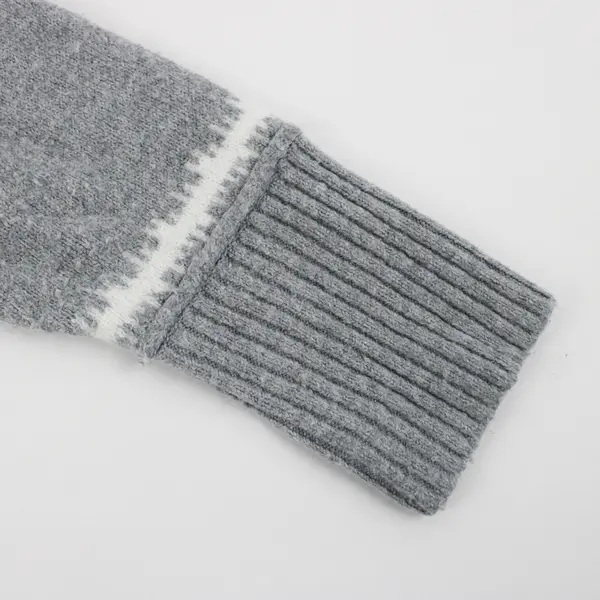 Nine West Gray and White Long-Sleeved Knit Sweater Women's Small