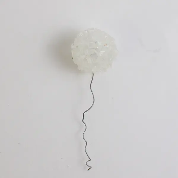 Lot of 29 Christmas Hanging Ornaments Retro-Style White Snowballs Round