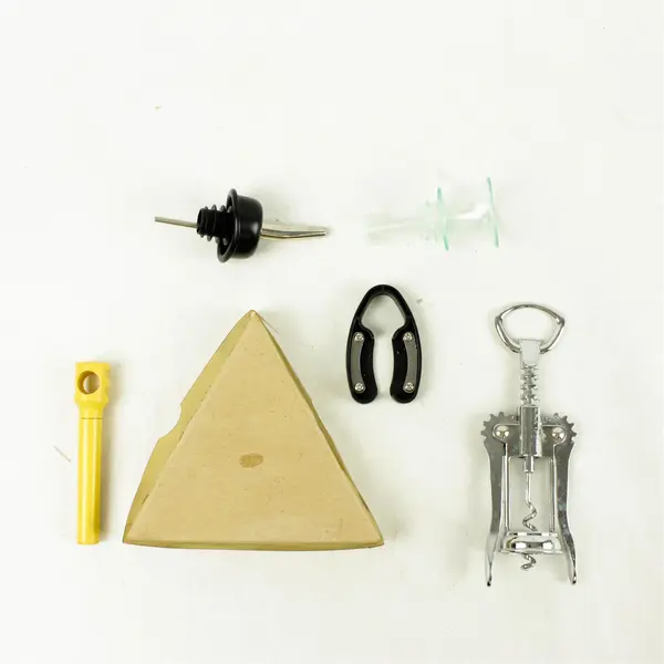 Lot of Corkscrews & Wine Bottle Openers - Bar Tools & Accessories