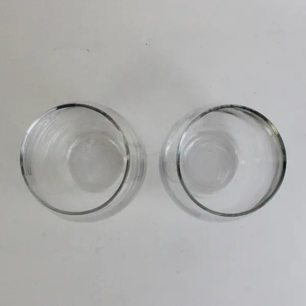 Lot Of 2 Unbranded McMinnville Sip Printed Stemless Wine Glasses 4.5" Tall