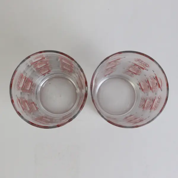 Lot Of 2 Unbranded Matching Santa Claus Printed Clear Drinking Glasses 6.5" Tall