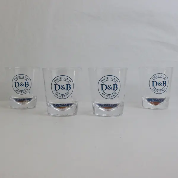 Lot Of 4 Dave And Buster's Matching Clear Plastic Drinking Glasses 4.25" Tall