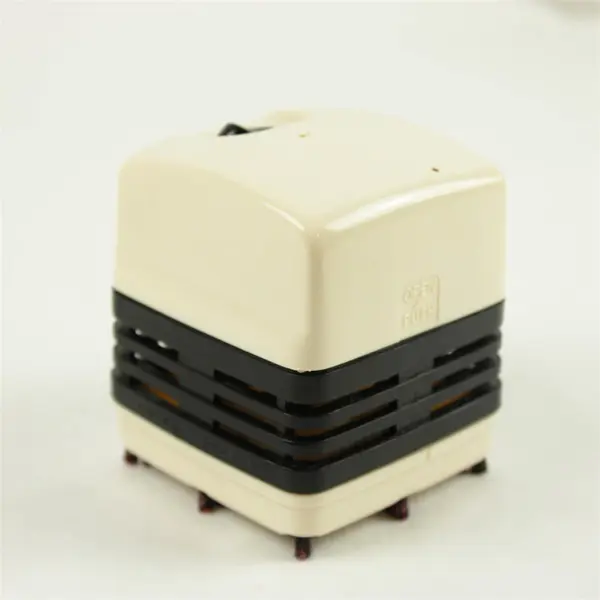 Vintage Crumb Vac Battery Powered Handheld Vacuum Complete In Box