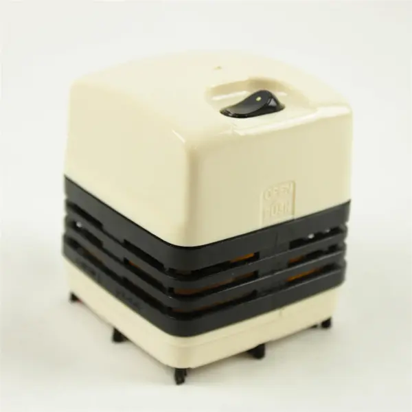 Vintage Crumb Vac Battery Powered Handheld Vacuum Complete In Box