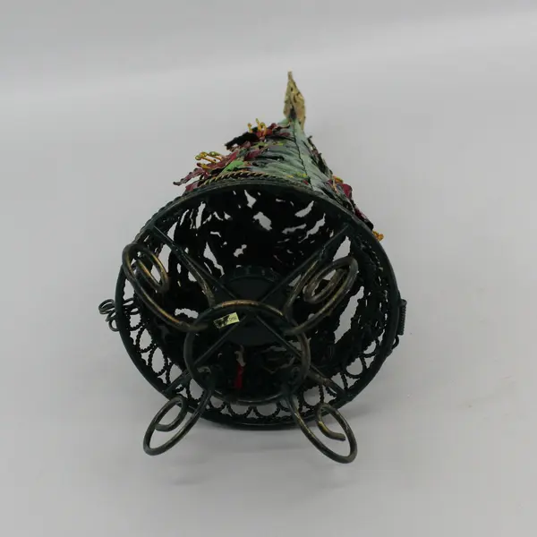 Metal Poinsettia And Holly Pattern Christmas Tree Tea Light Candle Holder