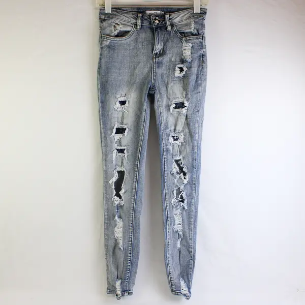 Rue21 Light Wash Ripped Distressed Skinny Jeans Women's Size 0