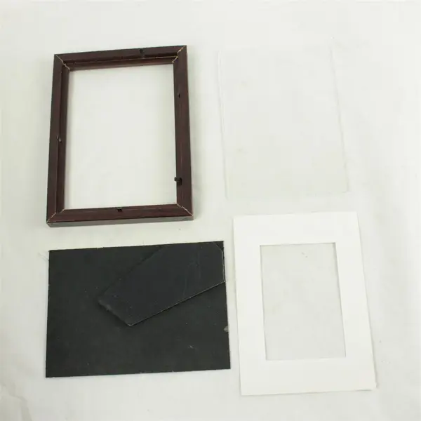 Intercraft 5x3 Brown Picture Frame w/ White Mat Desk Display - Used