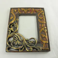 Golden Accent Picture Frame 5.5x3.5 in - Needs Back Glued