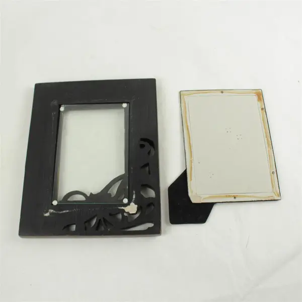 Golden Accent Picture Frame 5.5x3.5 in - Needs Back Glued