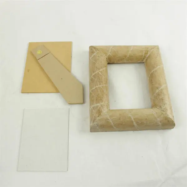 Paper Mache Natural Look Picture Frame 5.5x3.5 Desk Display