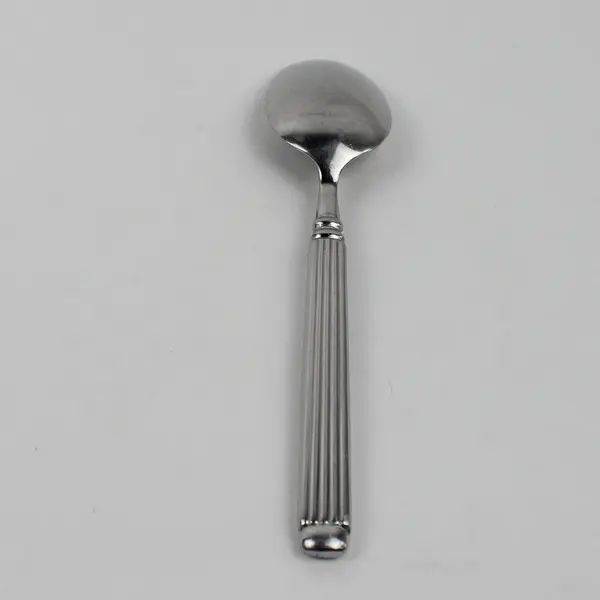 Hampton Silversmiths Monument Pattern 18/10 SS Oval-Shaped Soup Spoon 8" Good