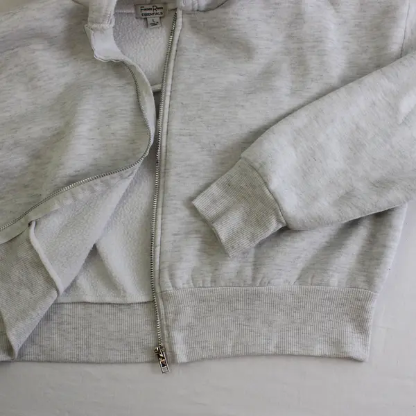 Faded Rose Essentials Women's/Jr's L White Cropped Long Sleeve Hoodie