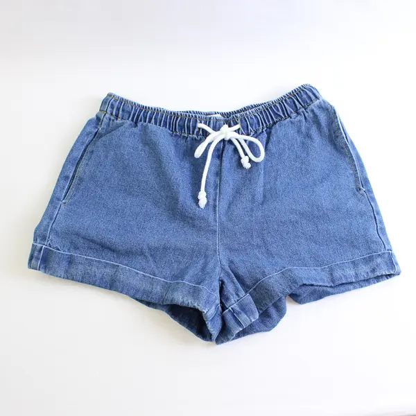 Forever 21 Women S Medium Wash Drawstring/Elastic Waist Cuffed Denim Shorts