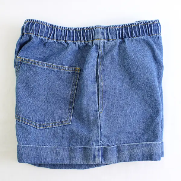 Forever 21 Women S Medium Wash Drawstring/Elastic Waist Cuffed Denim Shorts