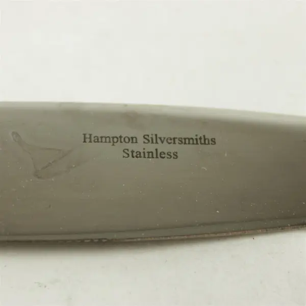 Lot of 4 Hampton Silversmiths Lace Frosted Stainless Modern Knives