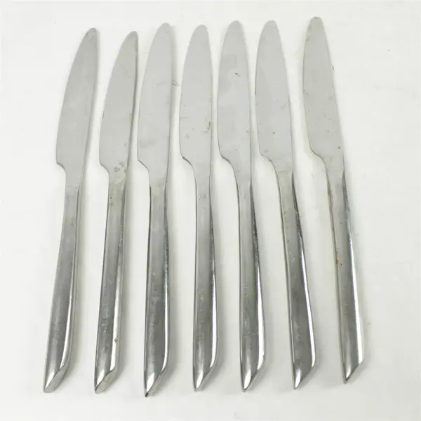 Lot of 7 Towle Wave Stainless French Solid Knives 9.5in