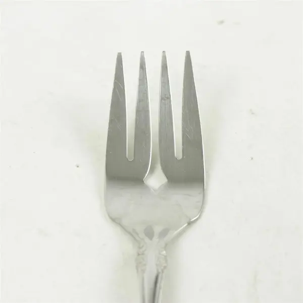 Oneida Chandelier Stainless Medium Solid Cold Serving Fork 8.5in