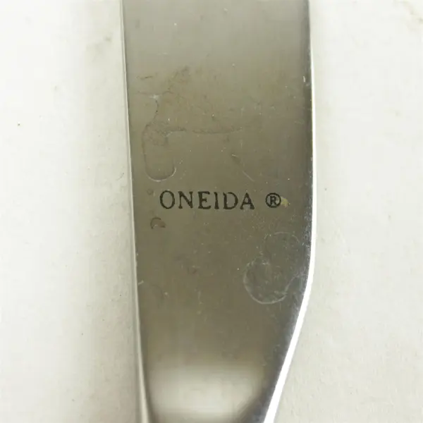 Lot of 5 Oneida Butler Toronto Stainless Modern Dinner Knives