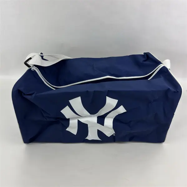 Rare 1999 NY Yankees World Champions Navy Blue Duffel Bag +Scott Brosius Card